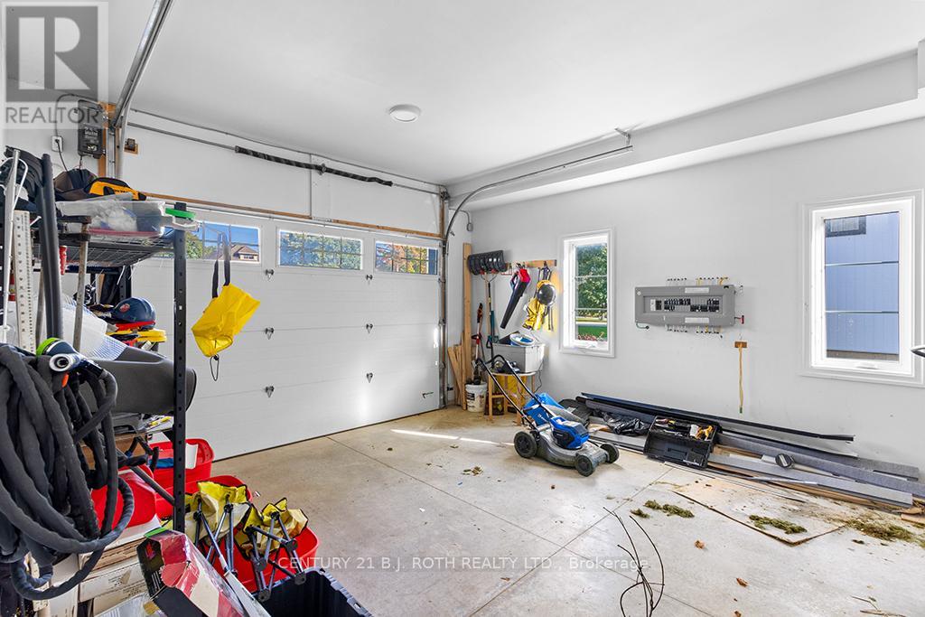 1076 7th Avenue, Hanover, Ontario  N4N 2K1 - Photo 38 - X12699644