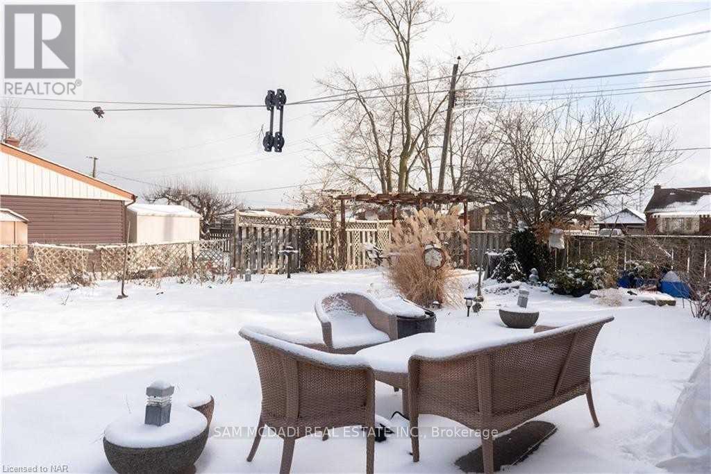 Upper - 7003 Ann Street, Niagara Falls, Ontario  L2G 3C8 - Photo 20 - X12699670