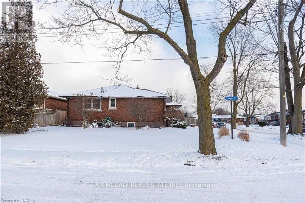 Upper - 7003 Ann Street, Niagara Falls, Ontario  L2G 3C8 - Photo 24 - X12699670