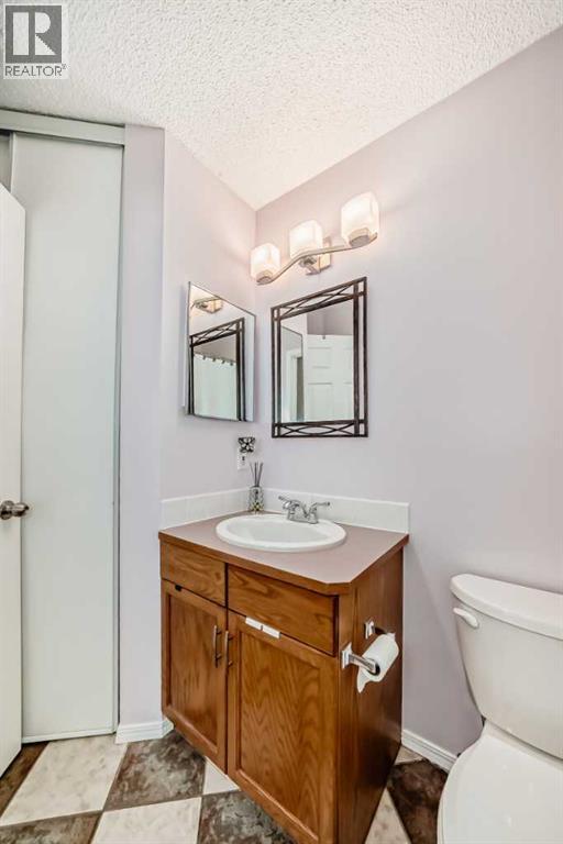 110 Applebrook Circle Se, Calgary, Alberta  T2A 7T3 - Photo 16 - A2279474