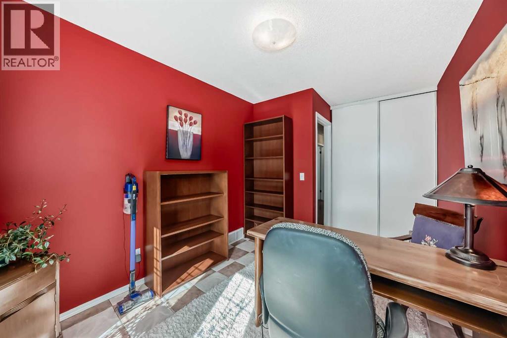 110 Applebrook Circle Se, Calgary, Alberta  T2A 7T3 - Photo 22 - A2279474