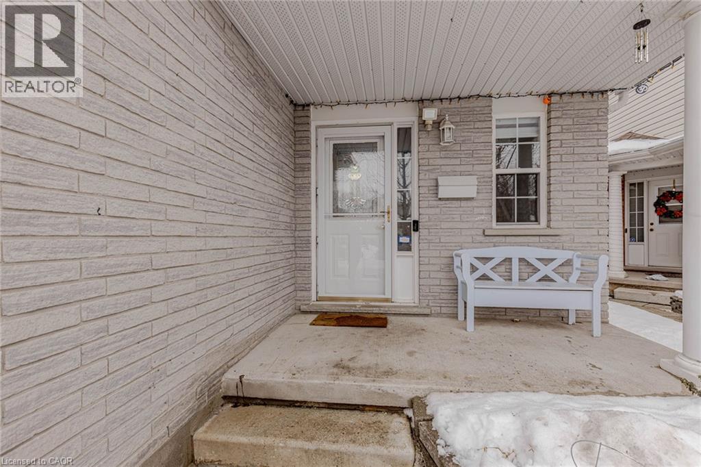 128 Karalee Crescent, Cambridge, Ontario  N3C 4H4 - Photo 2 - 40798681