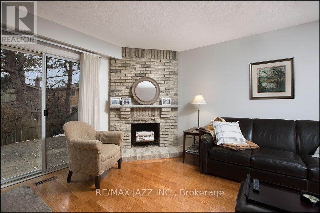 783 Millbank Road, Pickering, Ontario  L1V 3L6 - Photo 11 - E12699754