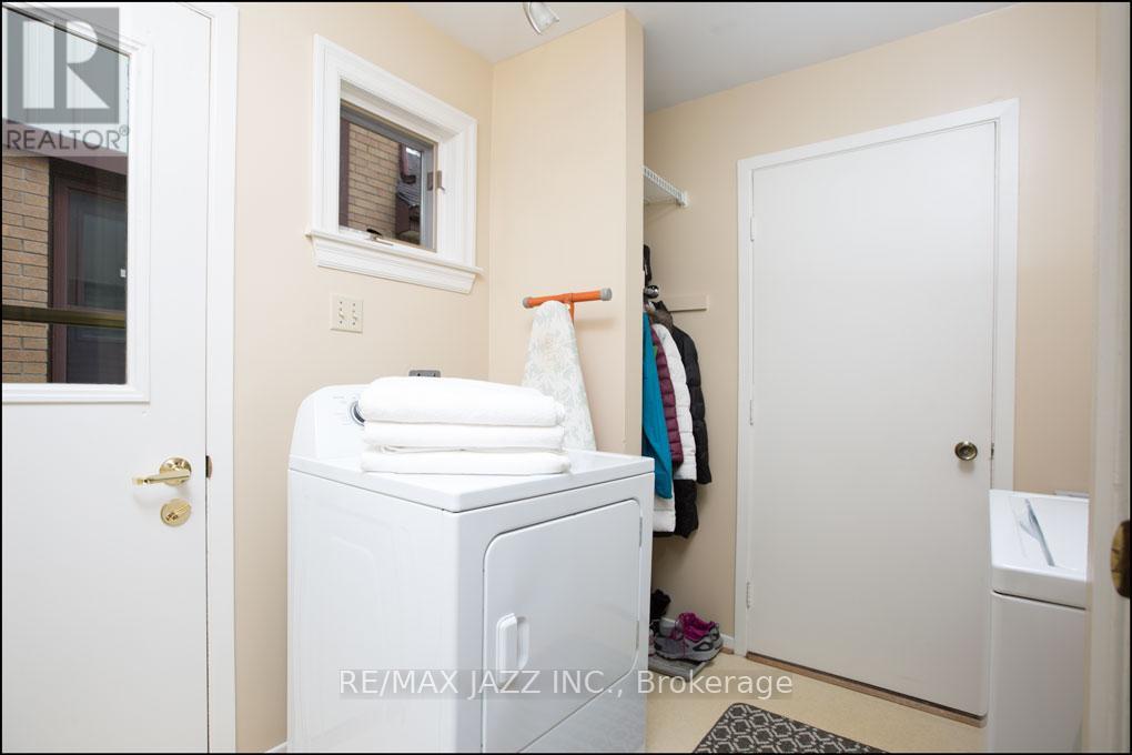 783 Millbank Road, Pickering, Ontario  L1V 3L6 - Photo 13 - E12699754