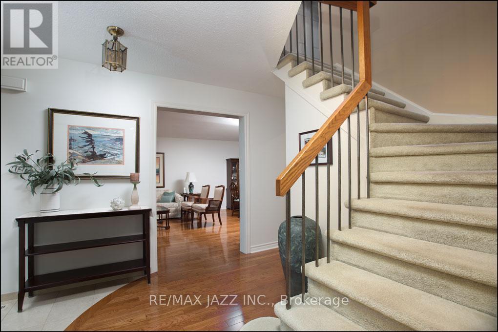 783 Millbank Road, Pickering, Ontario  L1V 3L6 - Photo 3 - E12699754