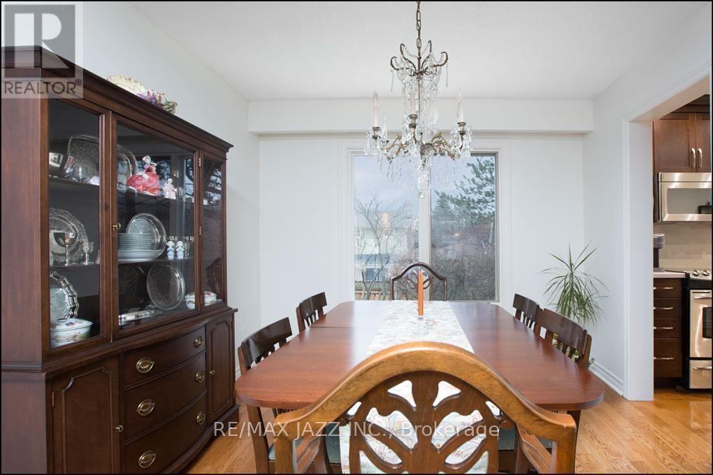 783 Millbank Road, Pickering, Ontario  L1V 3L6 - Photo 7 - E12699754