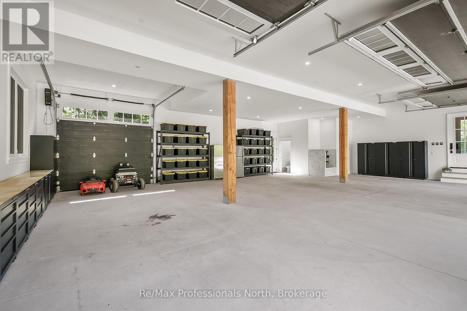 1054 Brydons Bay Road, Gravenhurst, Ontario  P1P 1R1 - Photo 21 - X12699758