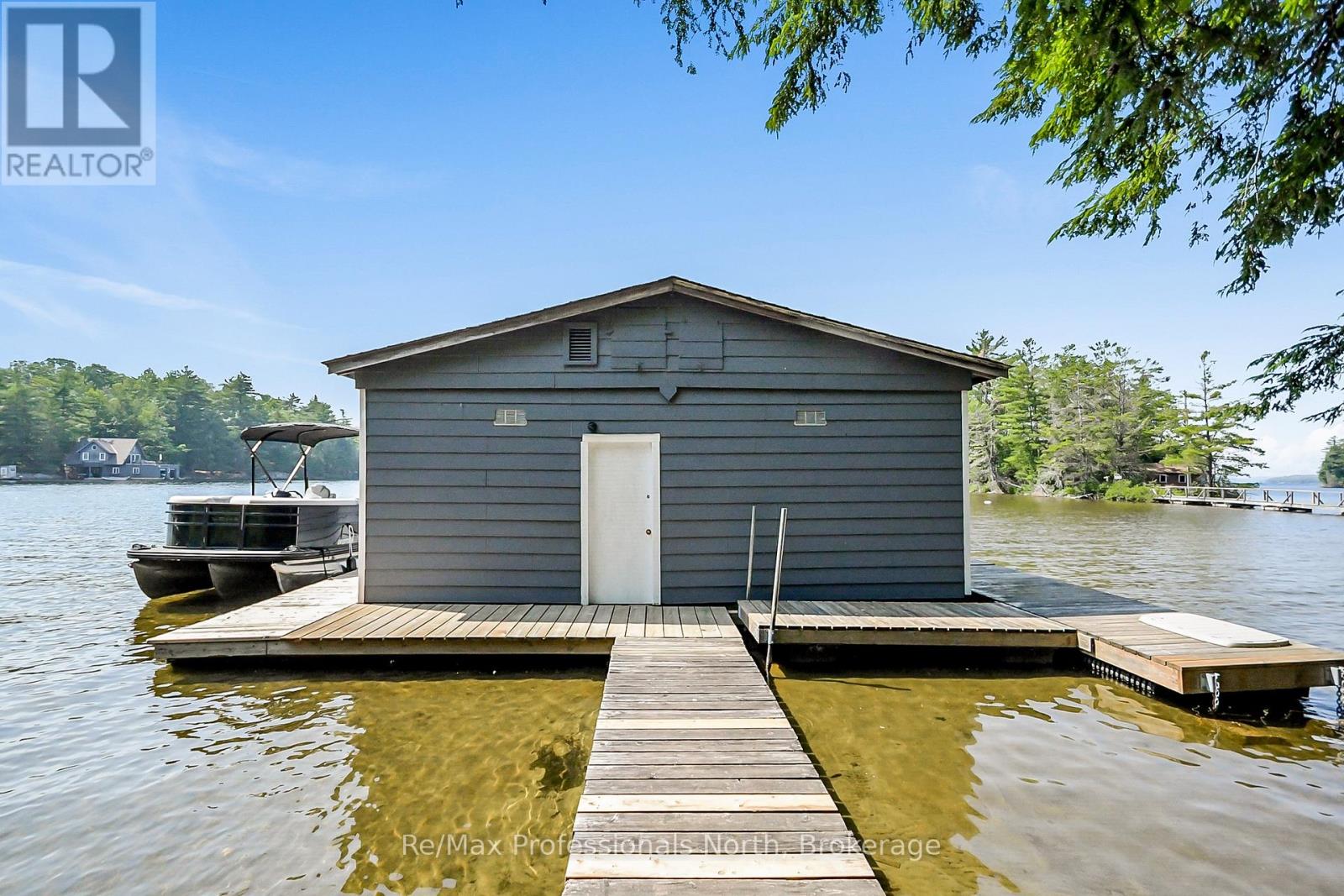1054 Brydons Bay Road, Gravenhurst, Ontario  P1P 1R1 - Photo 34 - X12699784