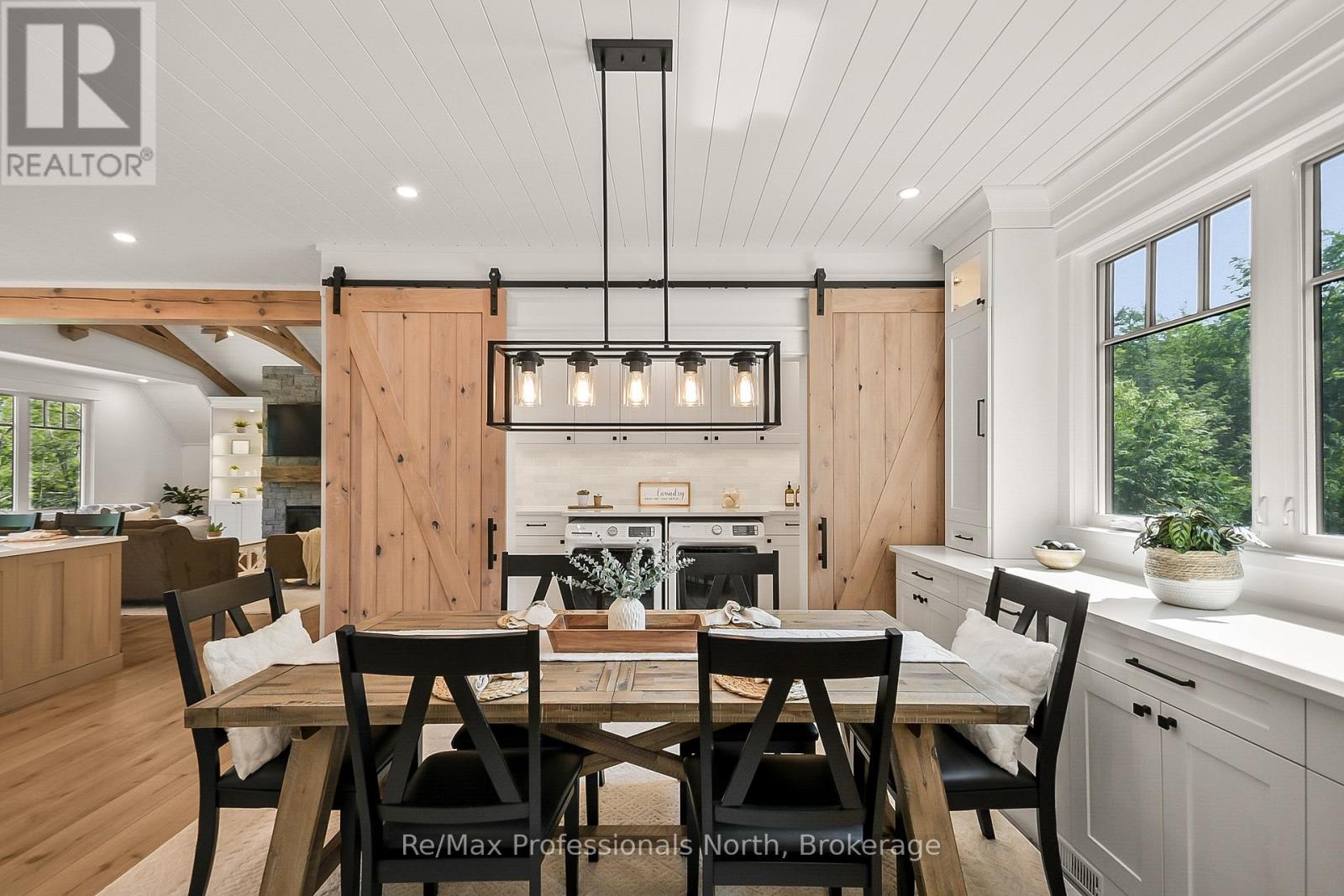 1054 Brydons Bay Road, Gravenhurst, Ontario  P1P 1R1 - Photo 6 - X12699784