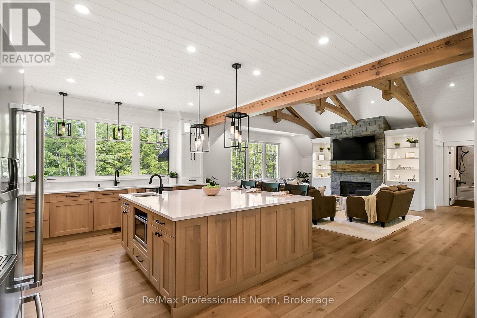 1054 Brydons Bay Road, Gravenhurst, Ontario  P1P 1R1 - Photo 9 - X12699784