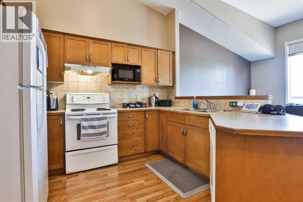 326 Lynx Crescent N, Lethbridge, Alberta  T1H 6X7 - Photo 5 - A2256070