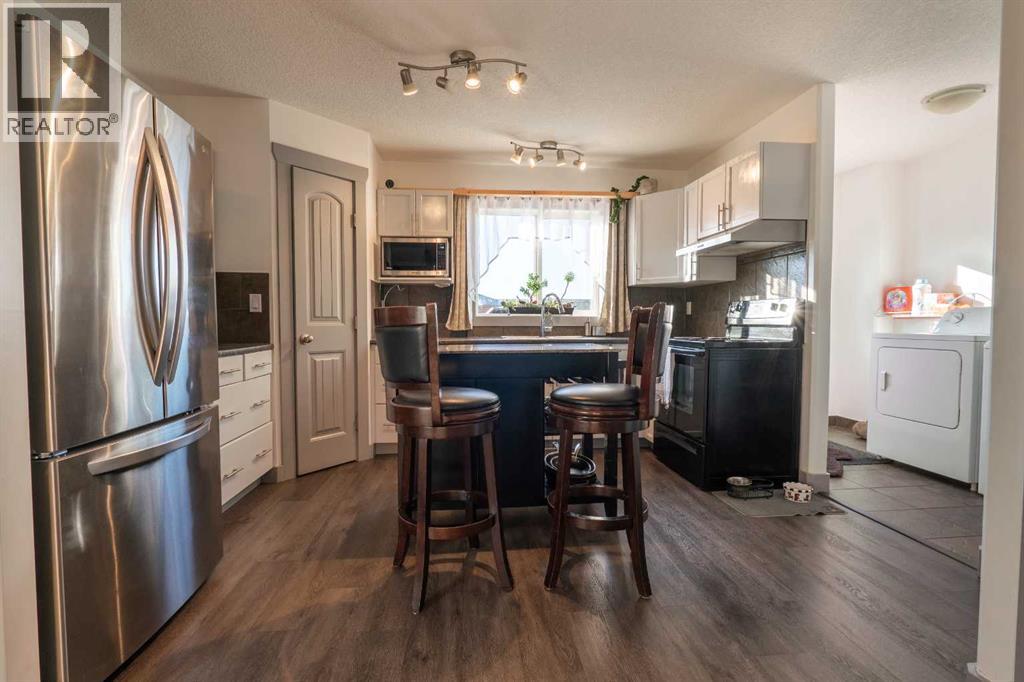 6902 90 Street, Grande Prairie, Alberta  T8X 0C1 - Photo 7 - A2273005