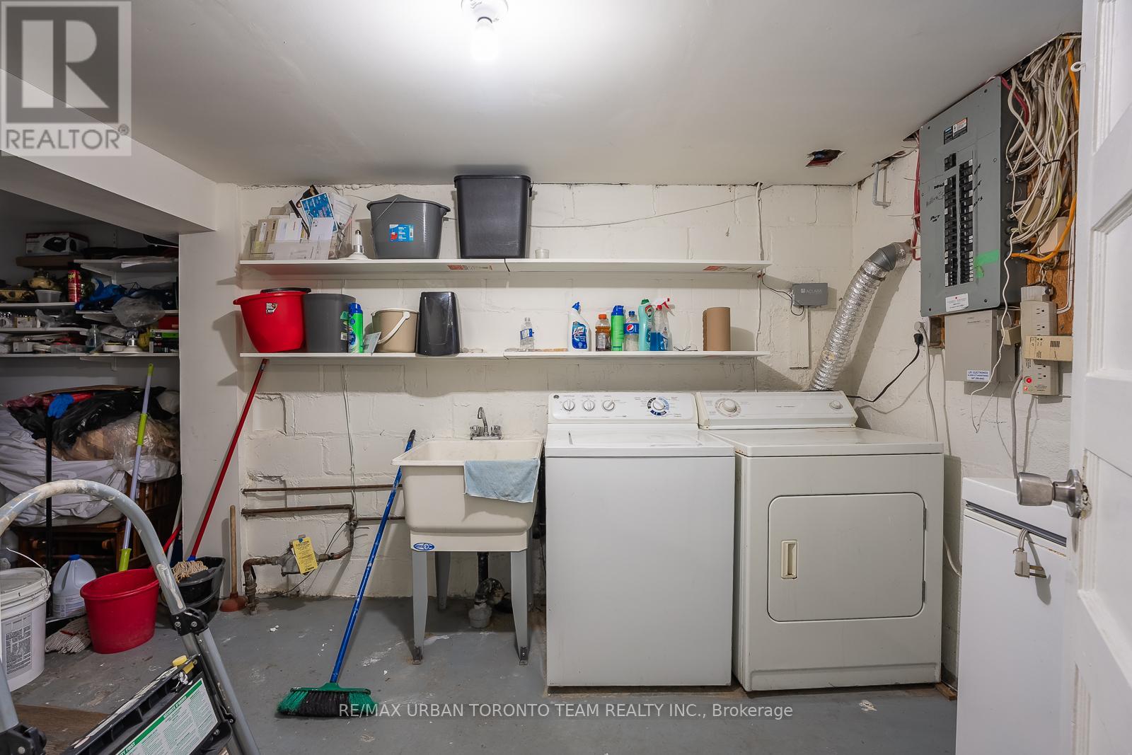 Lower - 1277 Broadview Avenue, Toronto, Ontario  M4K 2T5 - Photo 18 - E12533180