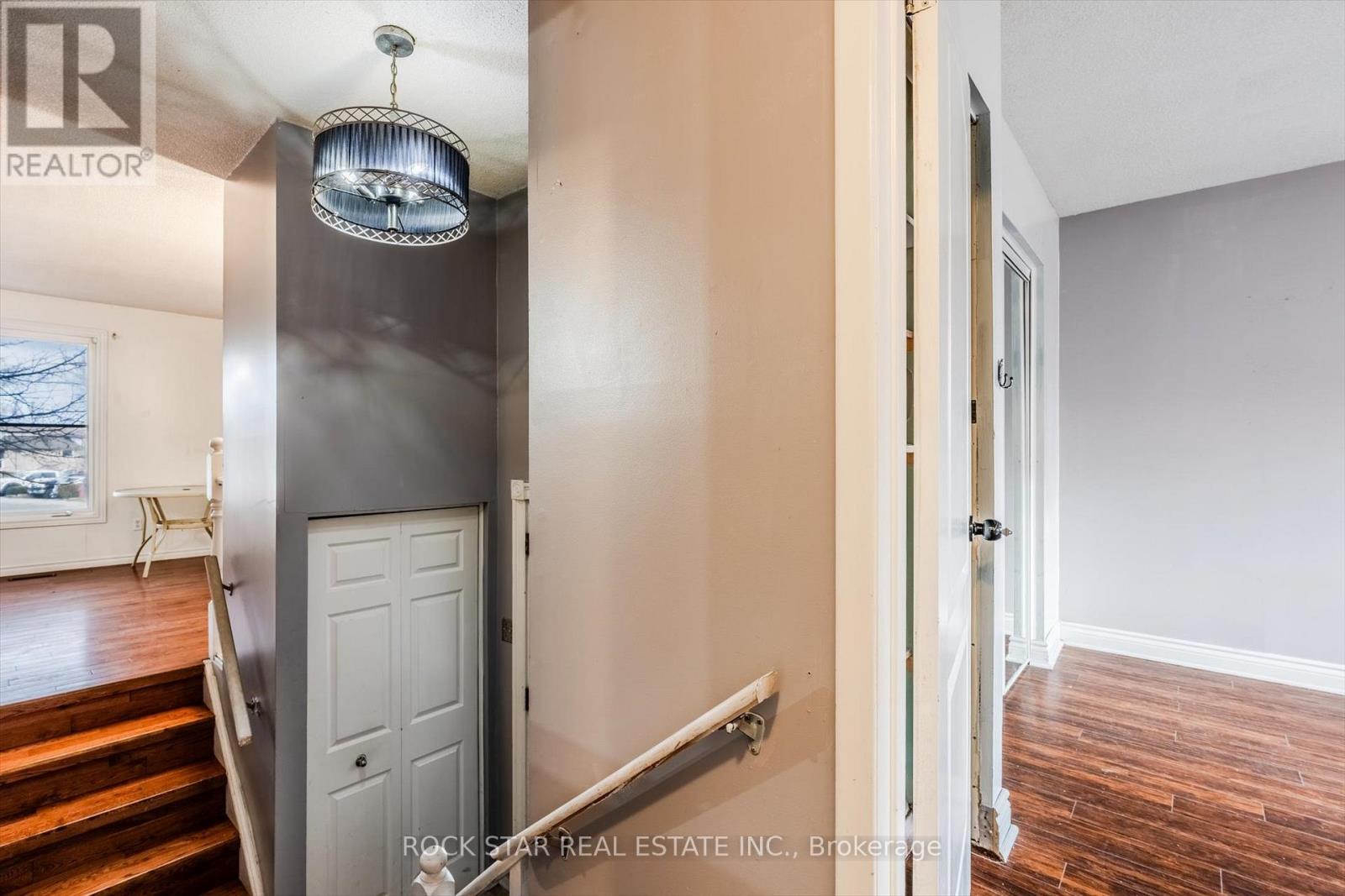 40 Jamie Ann Court, Hamilton, Ontario  L8W 1Y5 - Photo 11 - X12691118