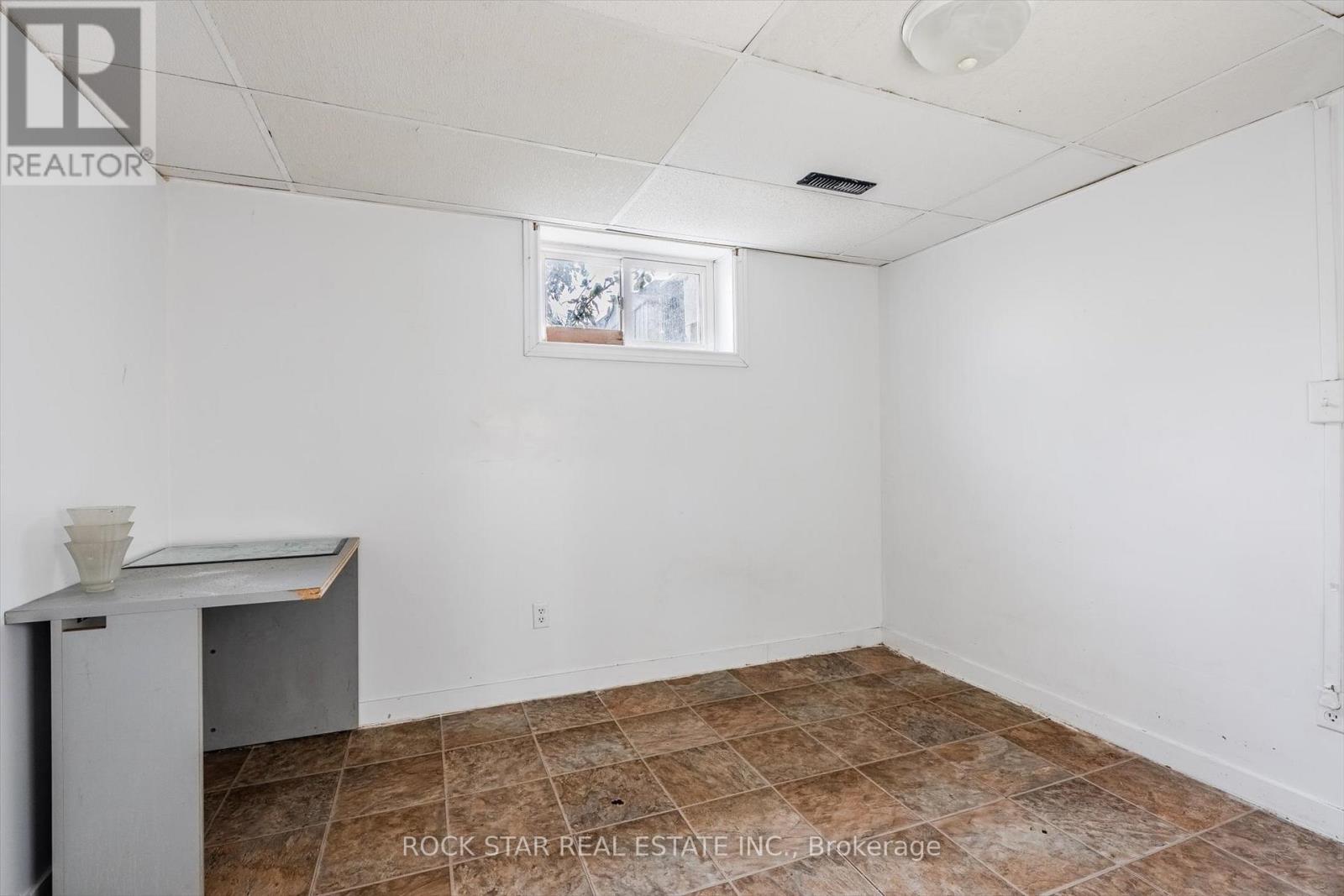 40 Jamie Ann Court, Hamilton, Ontario  L8W 1Y5 - Photo 23 - X12691118