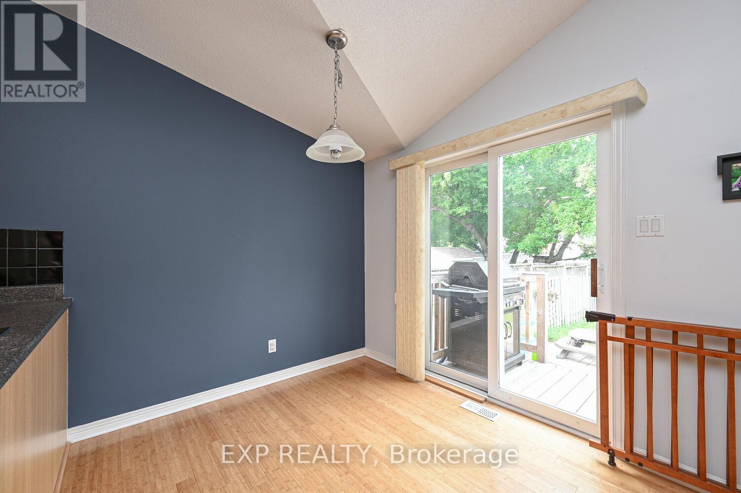 677 Wildshore Crescent, Ottawa, Ontario  K1V 1Y1 - Photo 15 - X12699752