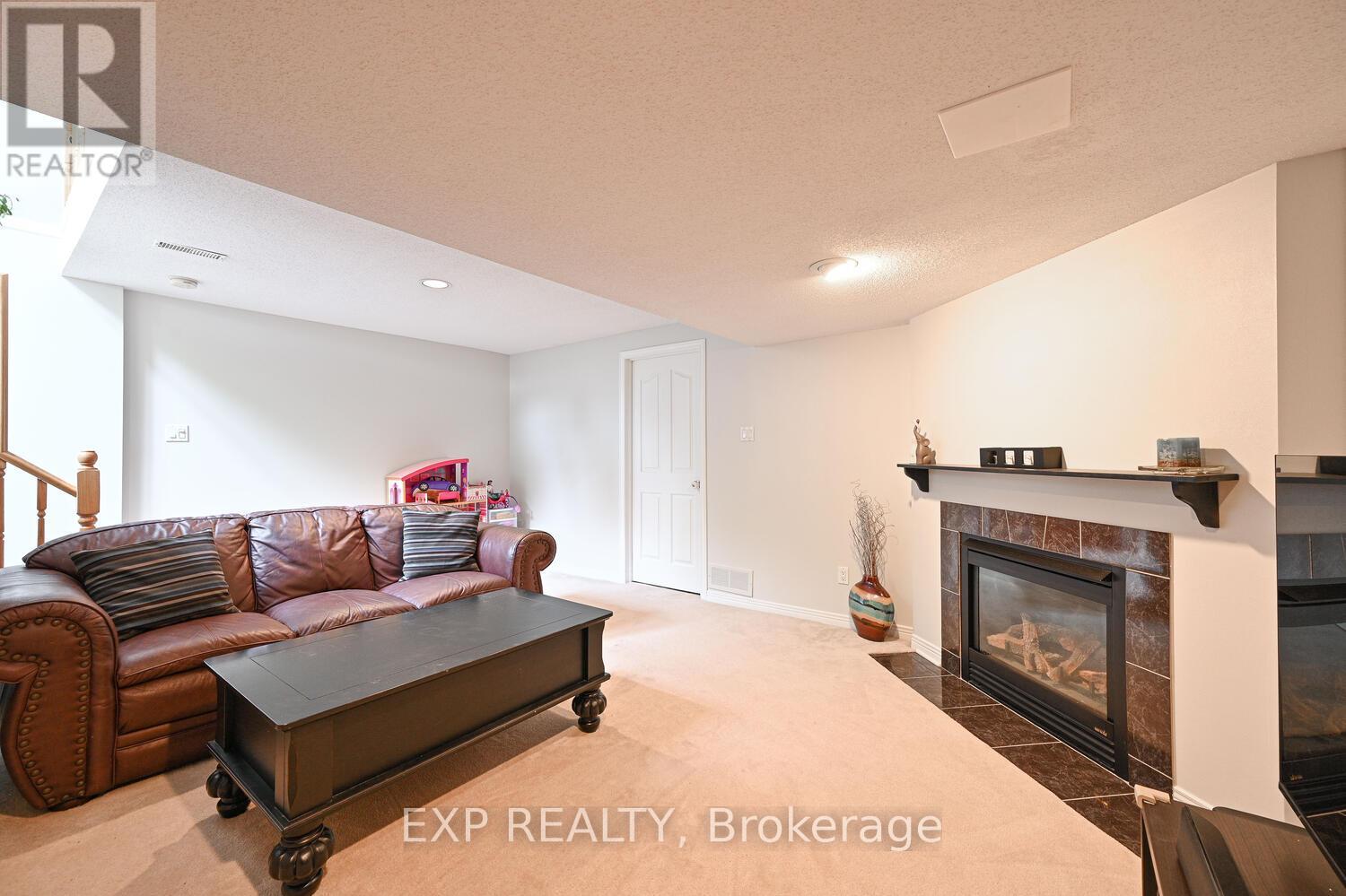 677 Wildshore Crescent, Ottawa, Ontario  K1V 1Y1 - Photo 32 - X12699752