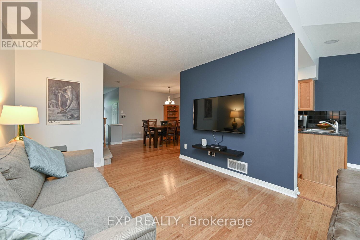 677 Wildshore Crescent, Ottawa, Ontario  K1V 1Y1 - Photo 7 - X12699752