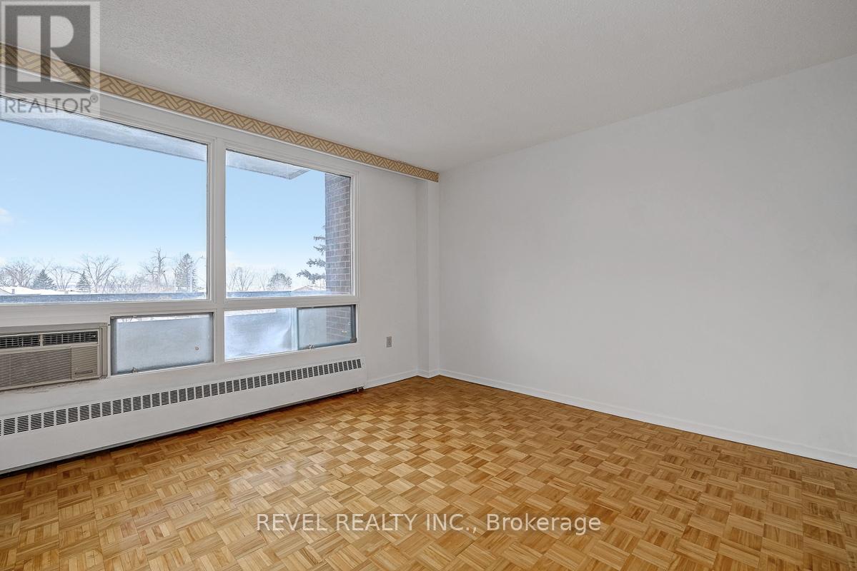 303 - 3100 Carling Avenue, Ottawa, Ontario K2B 6J6 - Photo 11 - X12699878