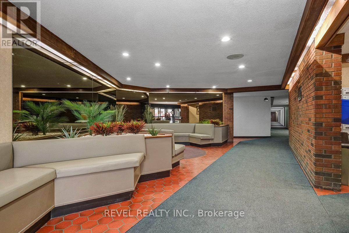 303 - 3100 Carling Avenue, Ottawa, Ontario K2B 6J6 - Photo 3 - X12699878