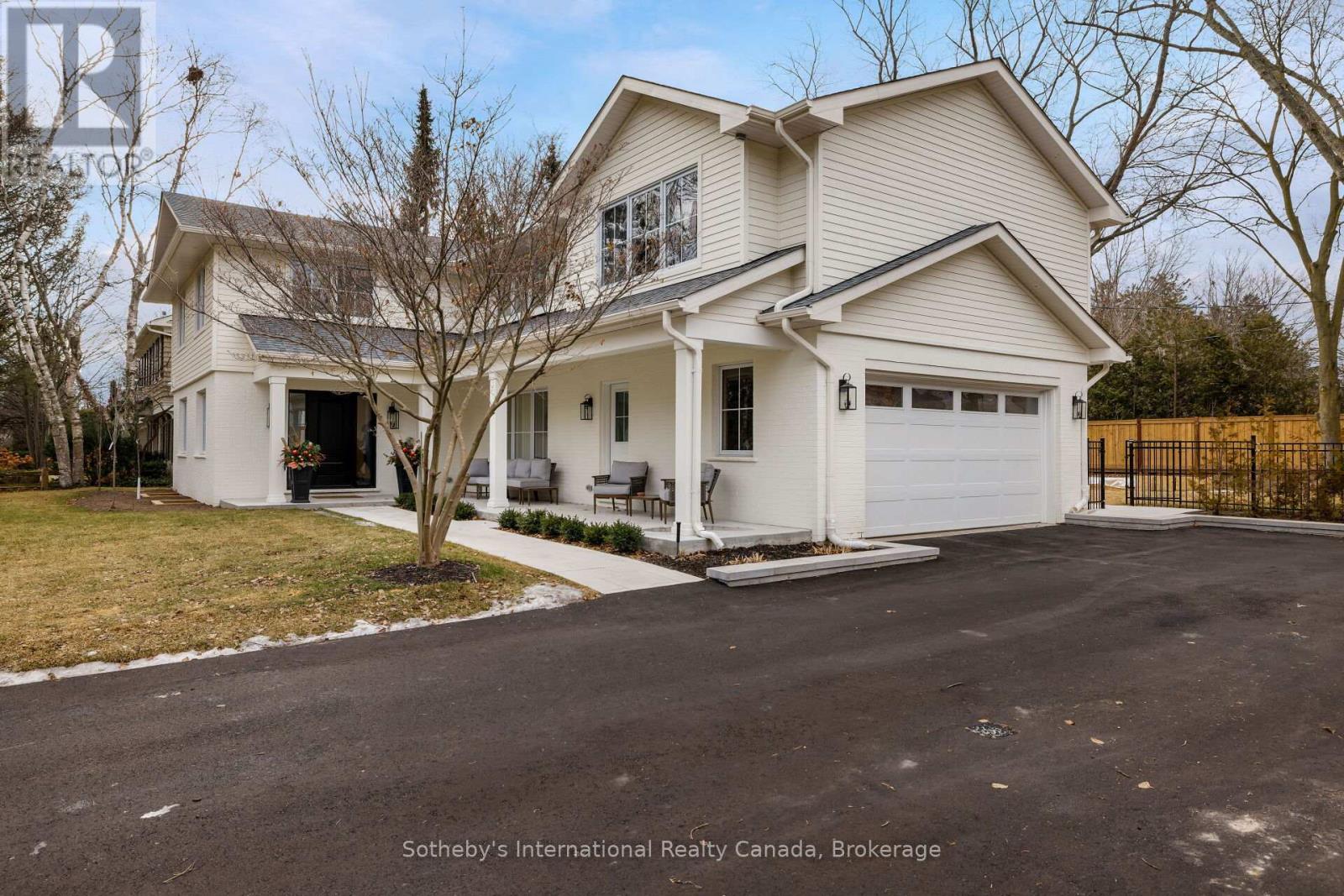 246 Cairncroft Road, Oakville, Ontario  L4J 4M3 - Photo 3 - W12699804