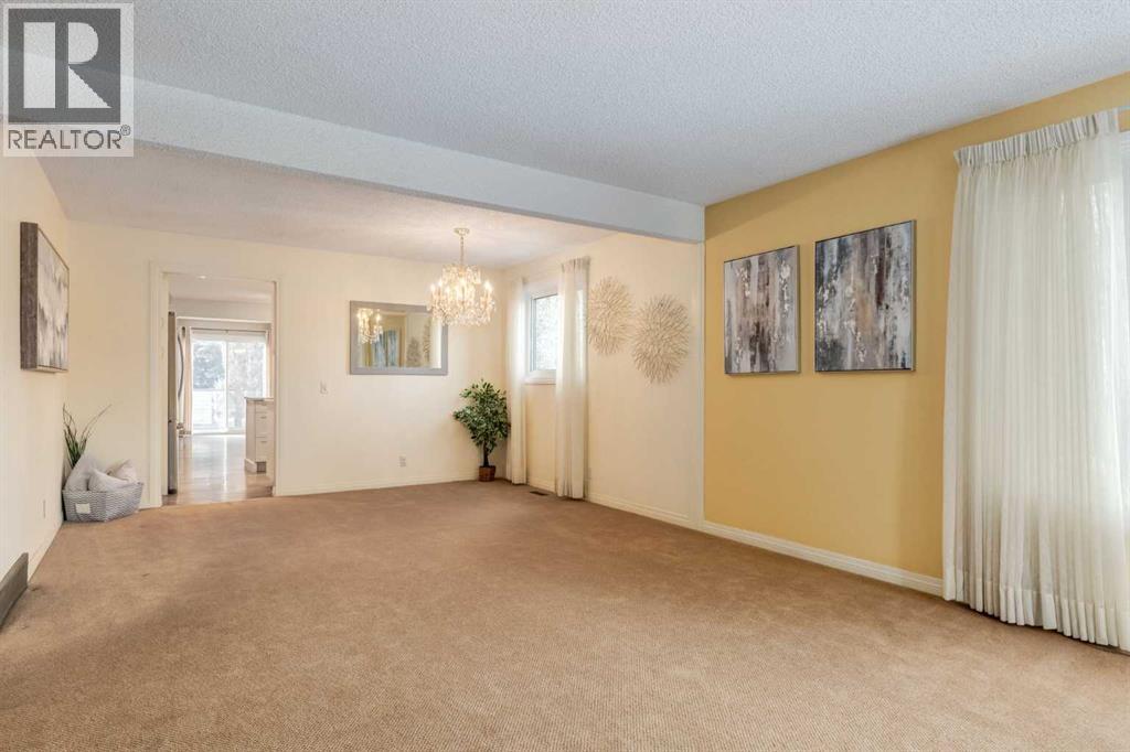 3 Hawkcliff Way Nw, Calgary, Alberta  T3G 2R8 - Photo 7 - A2279062