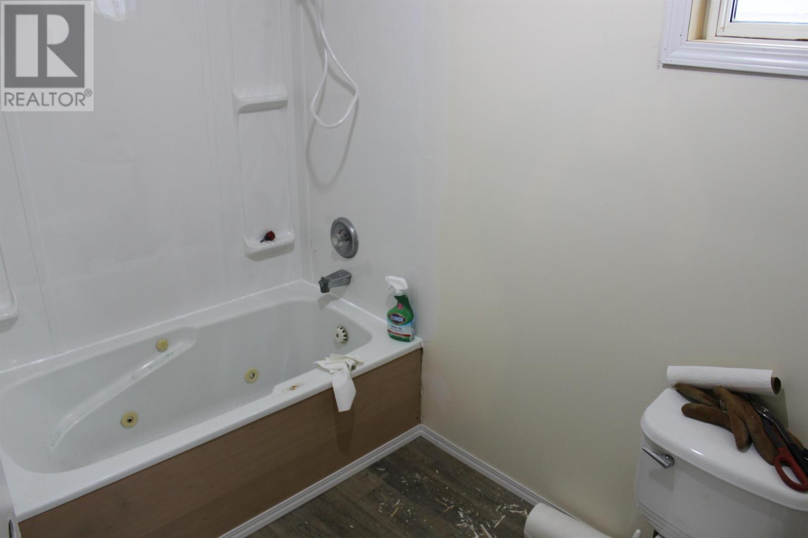 115 Robertson St, Thunder Bay, Ontario  P7C 2N6 - Photo 5 - TB2600078