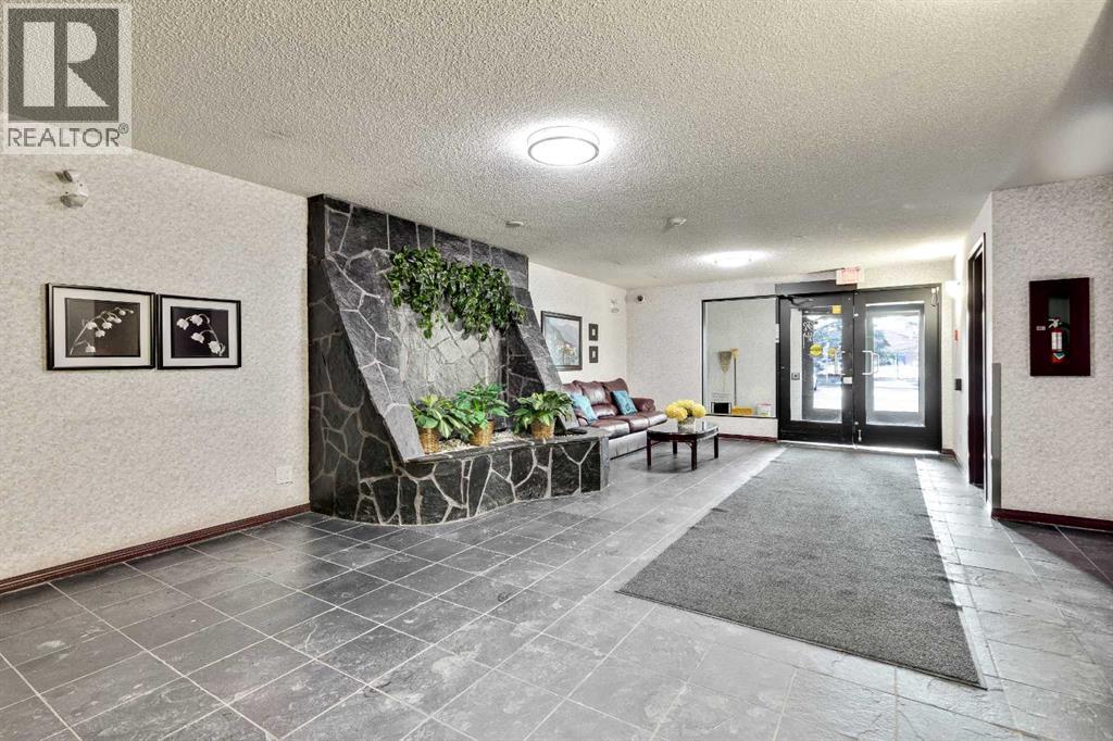 118, 2022 Canyon Meadows Drive Se, Calgary, Alberta  T2J 7H1 - Photo 24 - A2279172