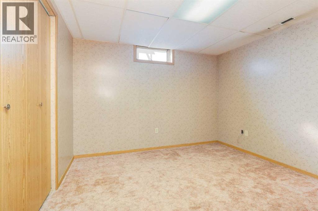 244 Maple Court Crescent Se, Calgary, Alberta  T2J 1V7 - Photo 29 - A2262442