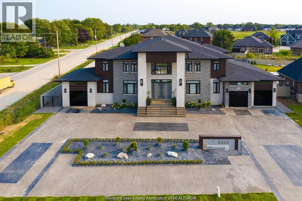 4440 DONATO DRIVE, lasalle, Ontario