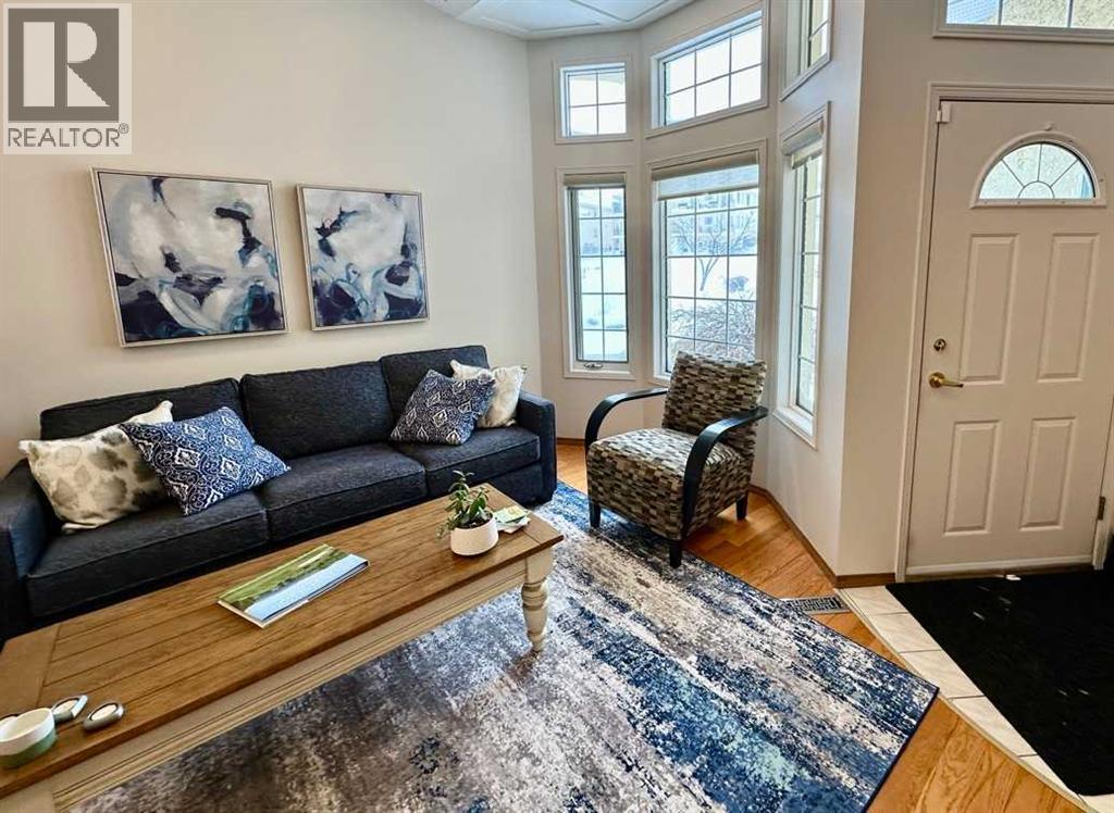 211 Canyon Boulevard W, Lethbridge, Alberta  T1K 6V1 - Photo 5 - A2279135