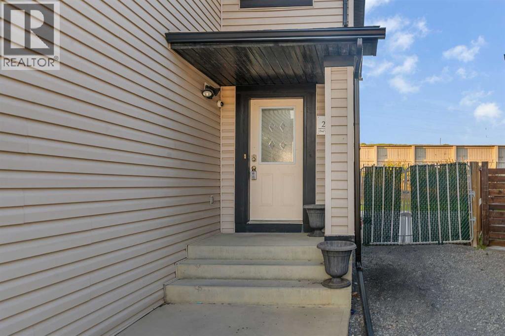 228 Covemeadow Court Ne, Calgary, Alberta  T3K 6H2 - Photo 2 - A2279009