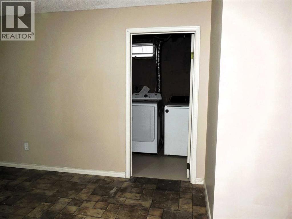 2713 Canmore Road Nw, Calgary, Alberta  T2M 4J6 - Photo 38 - A2278776