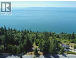 7949 REDROOFFS ROAD, Halfmoon Bay, British Columbia
