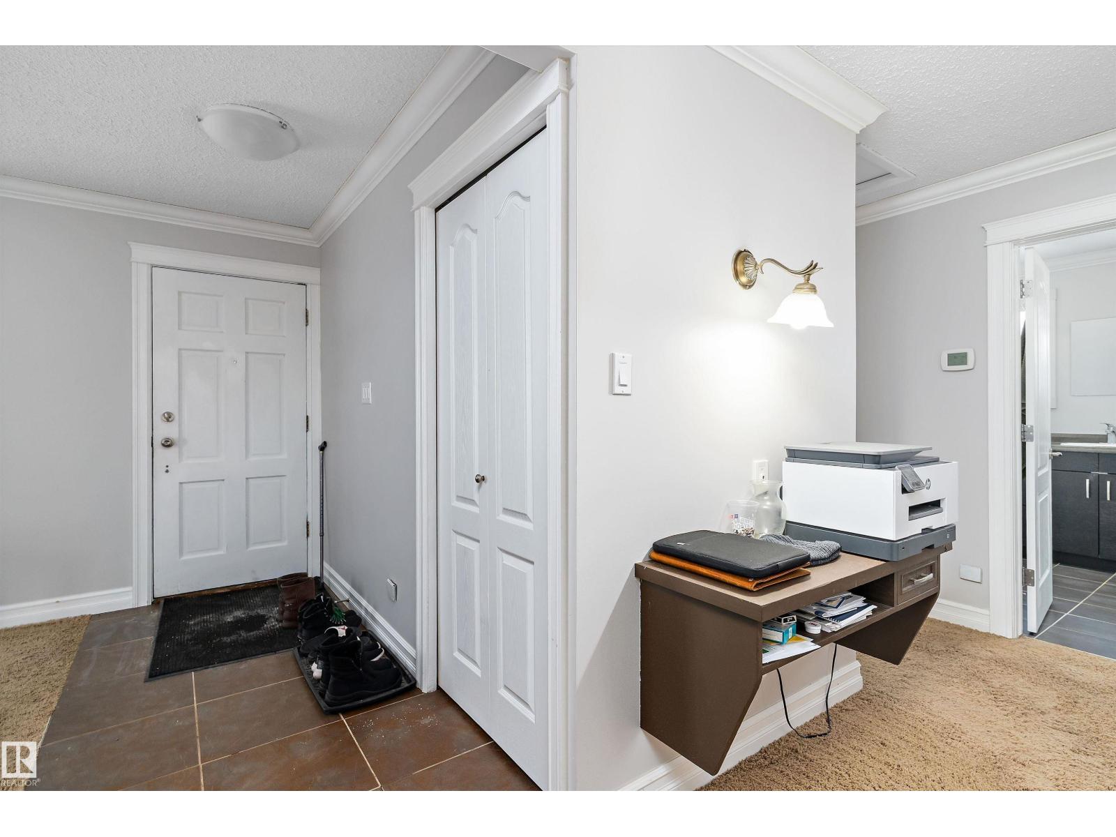 1115 82 St Nw, Edmonton, Alberta  T6K 1X5 - Photo 3 - E4470139