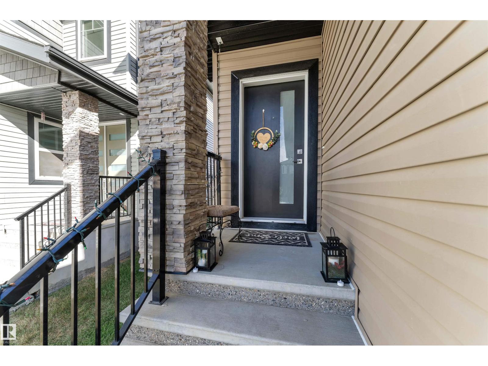 3704 41 Av, Beaumont, Alberta  T4X 3B4 - Photo 4 - E4470142