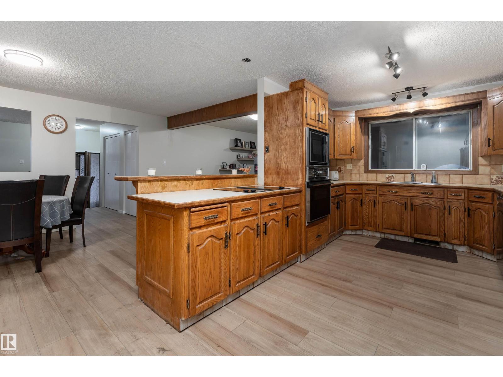 11020 171 Av Nw, Edmonton, Alberta  T5X 3J6 - Photo 12 - E4470143