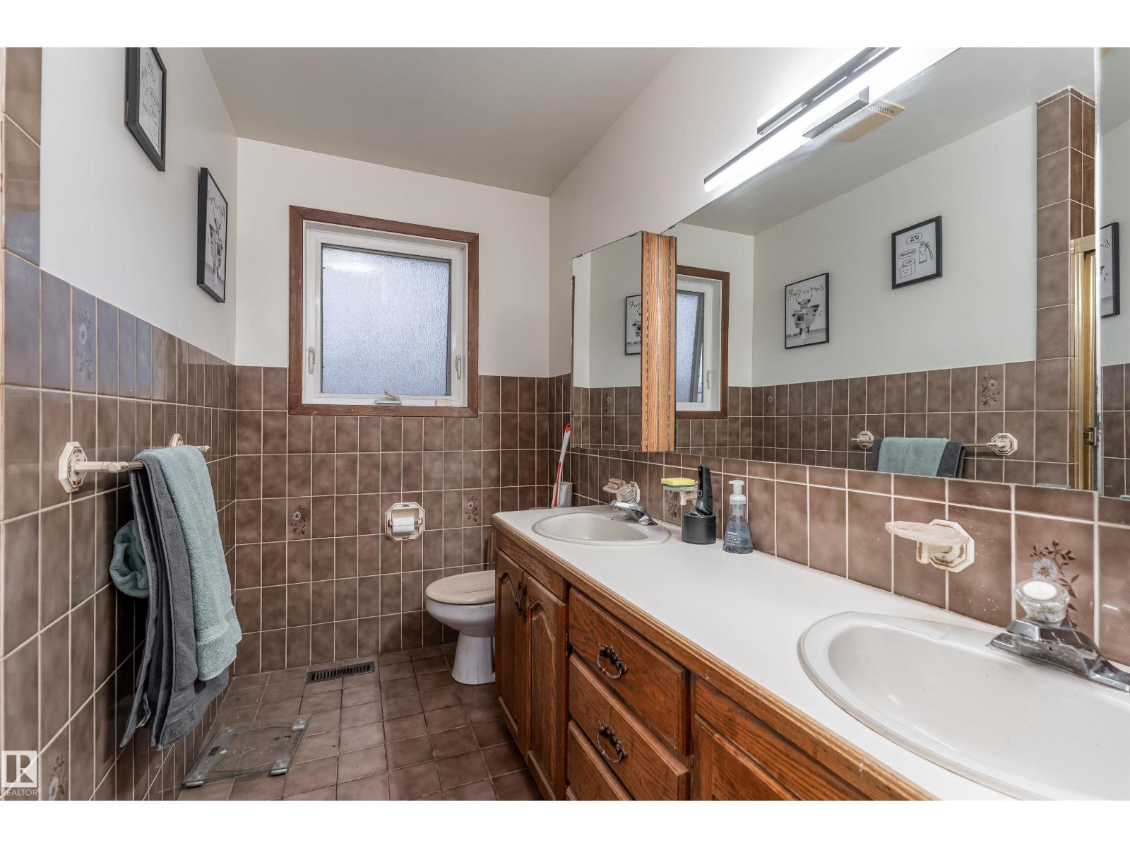 11020 171 Av Nw, Edmonton, Alberta  T5X 3J6 - Photo 19 - E4470143