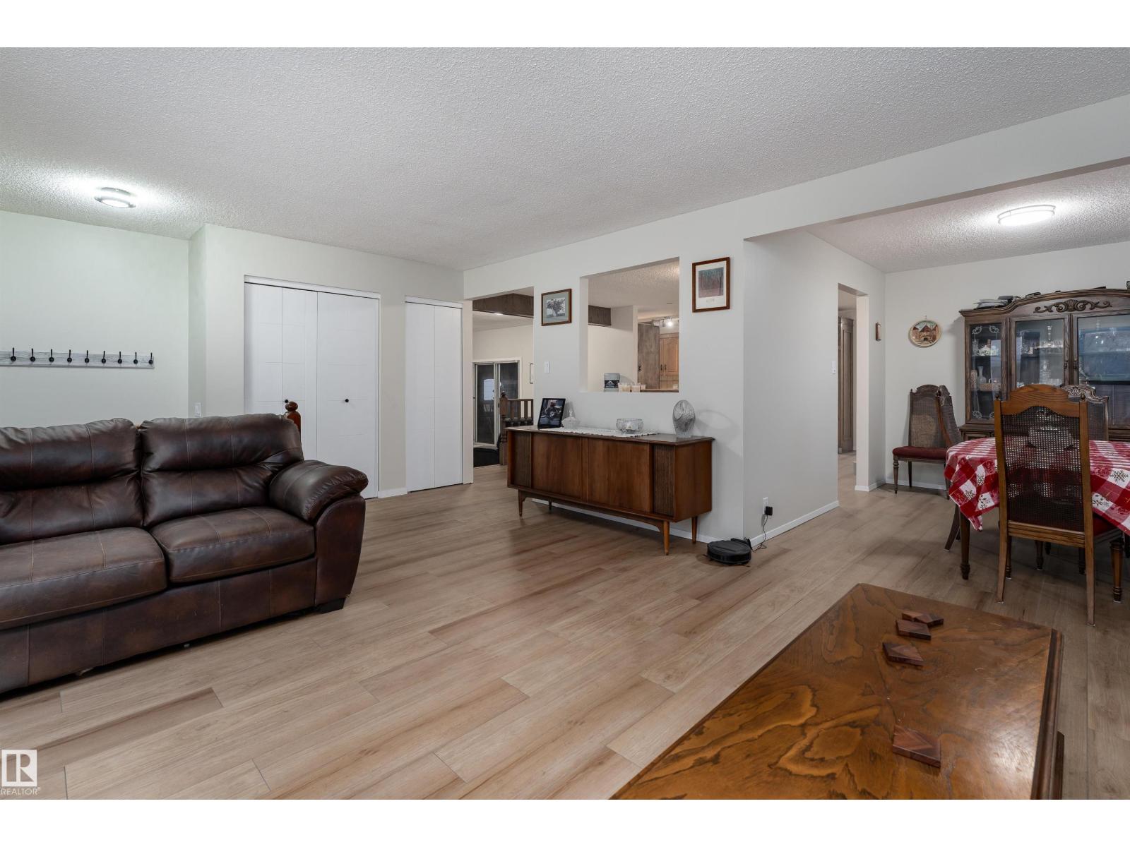 11020 171 Av Nw, Edmonton, Alberta  T5X 3J6 - Photo 6 - E4470143