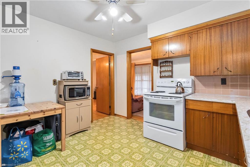 16 Paris Road, Brantford, Ontario  N3R 1H7 - Photo 17 - 40797692