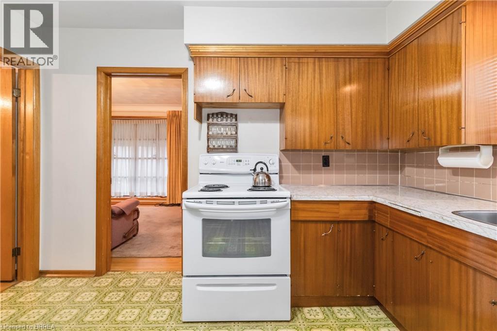 16 Paris Road, Brantford, Ontario  N3R 1H7 - Photo 19 - 40797692