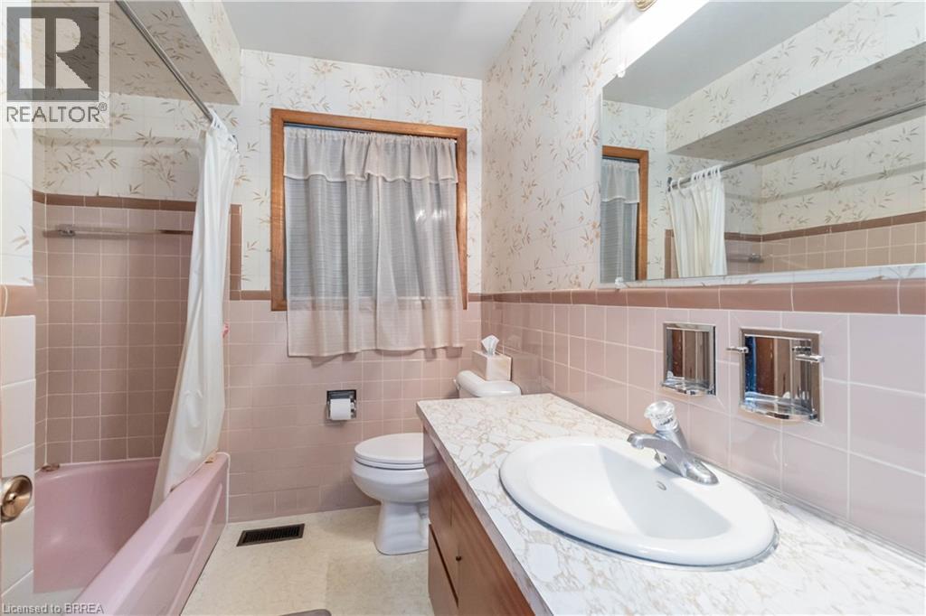 16 Paris Road, Brantford, Ontario  N3R 1H7 - Photo 20 - 40797692