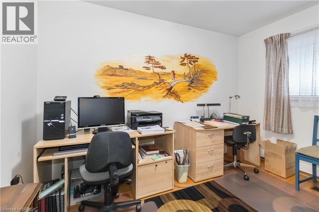 16 Paris Road, Brantford, Ontario  N3R 1H7 - Photo 28 - 40797692