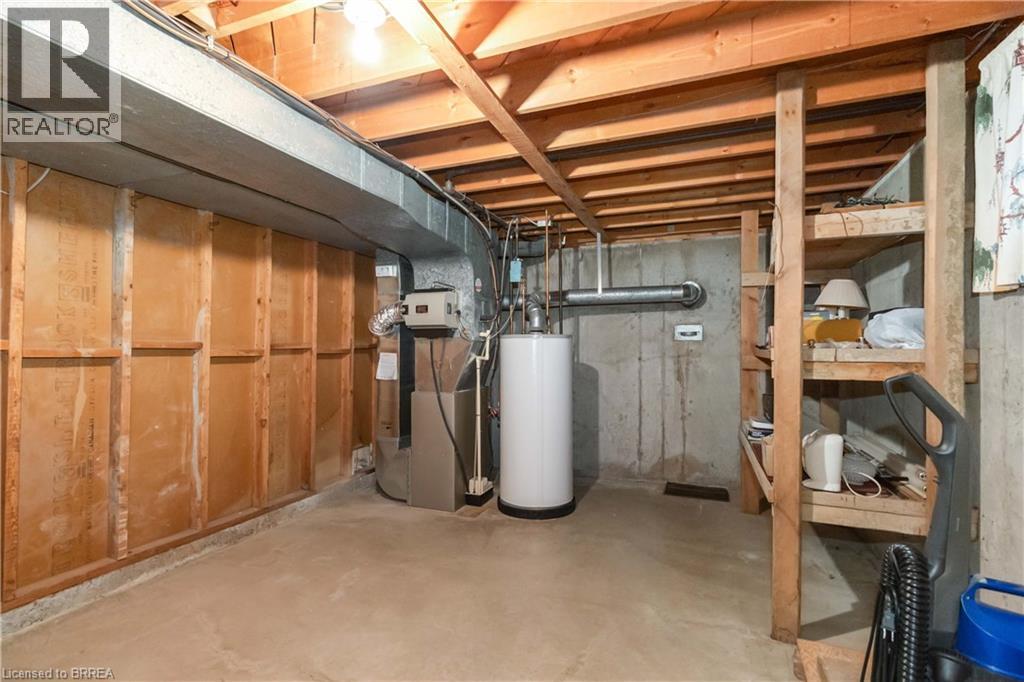 16 Paris Road, Brantford, Ontario  N3R 1H7 - Photo 35 - 40797692