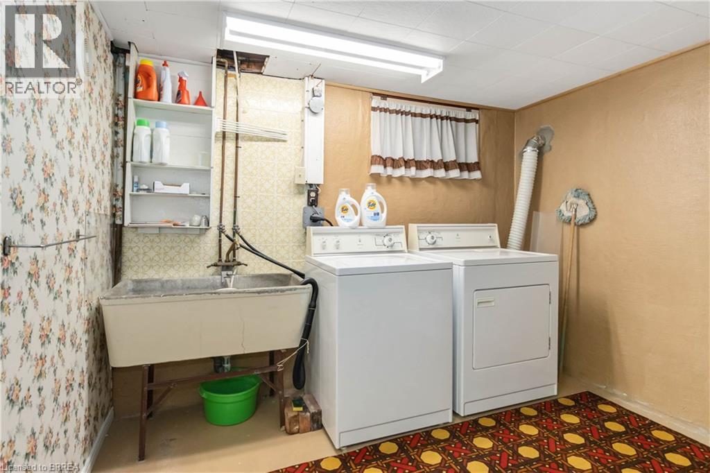 16 Paris Road, Brantford, Ontario  N3R 1H7 - Photo 40 - 40797692