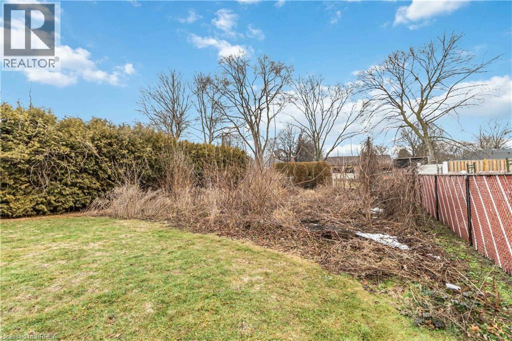 16 Paris Road, Brantford, Ontario  N3R 1H7 - Photo 48 - 40797692