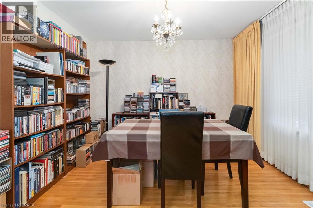 16 Paris Road, Brantford, Ontario  N3R 1H7 - Photo 9 - 40797692