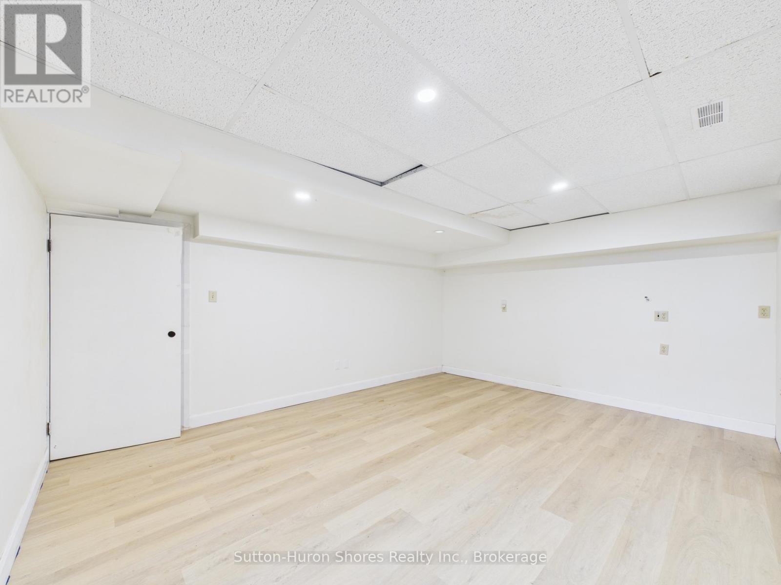 6 Main Street S, Brockton, Ontario  N0G 1S0 - Photo 14 - X12583216