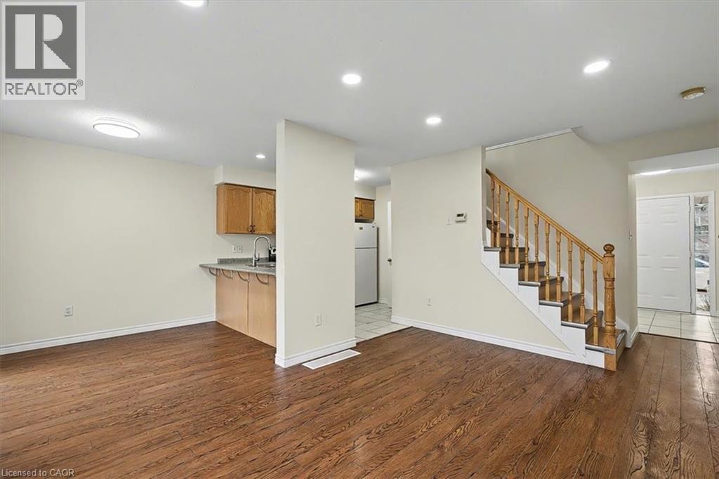 3 Sandcreek Lane, Guelph, Ontario  N1E 7K7 - Photo 7 - 40798821