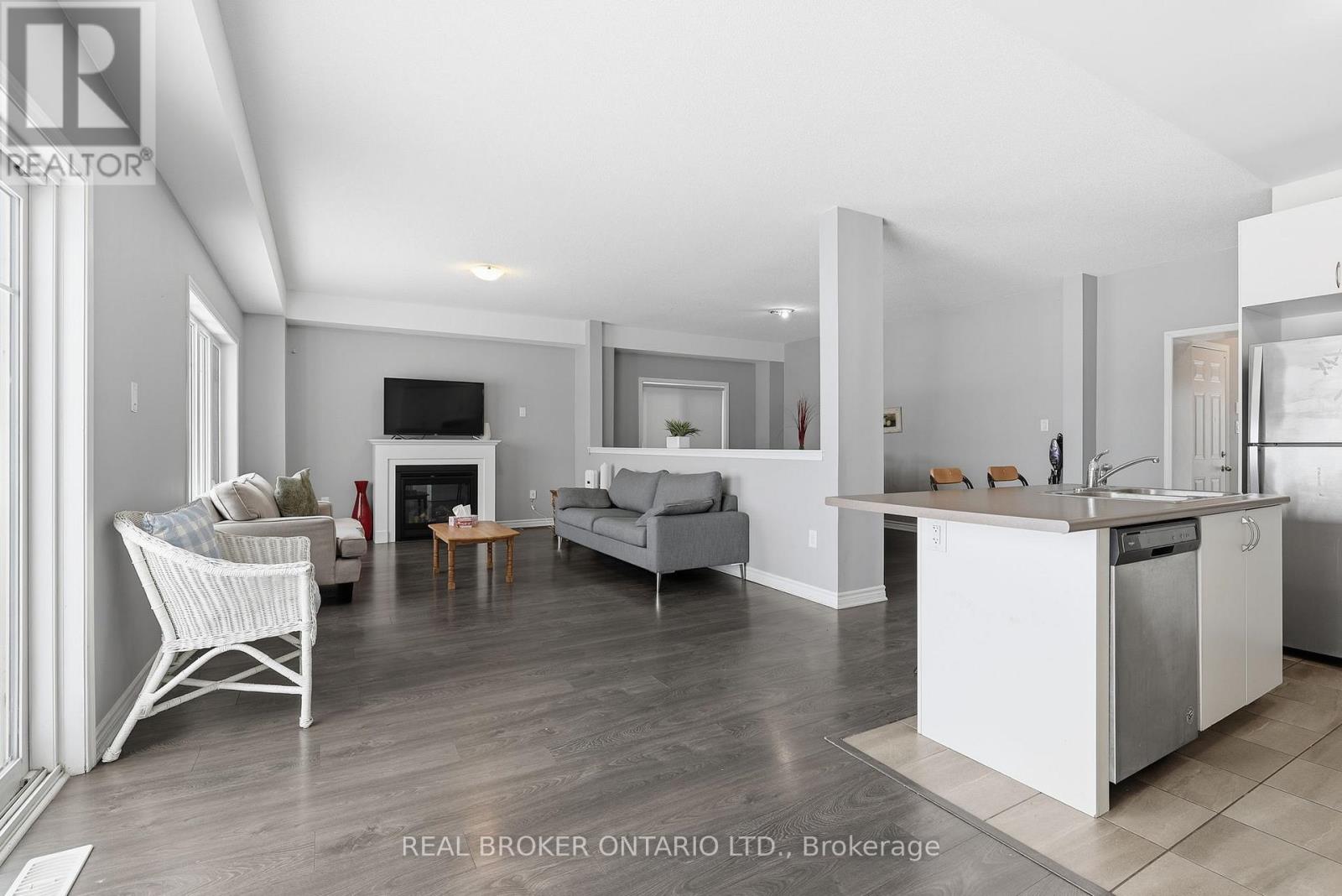 38 Sandhill Crane Drive, Wasaga Beach, Ontario  L9Z 0J6 - Photo 10 - S12698876